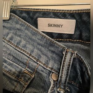 Torrid skinny Jean Capri with embroidery